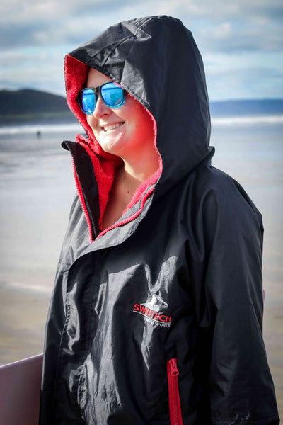 SwimTech Parka Robe-BLACK/RED